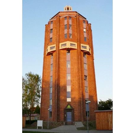 Apartment In The Water Tower, Гюстров Экстерьер фото